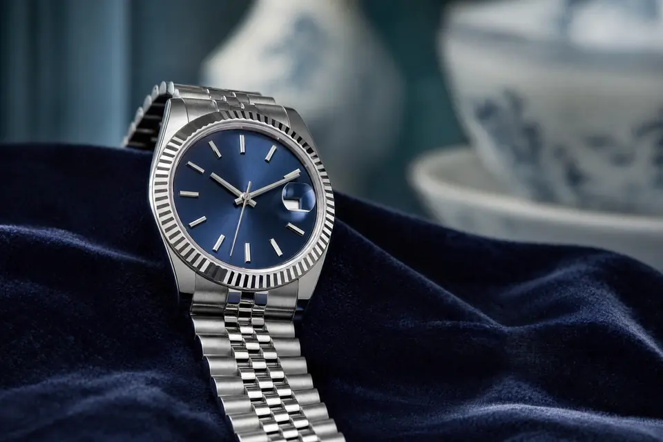 Illustrative photo of a watch in the Datejust style
